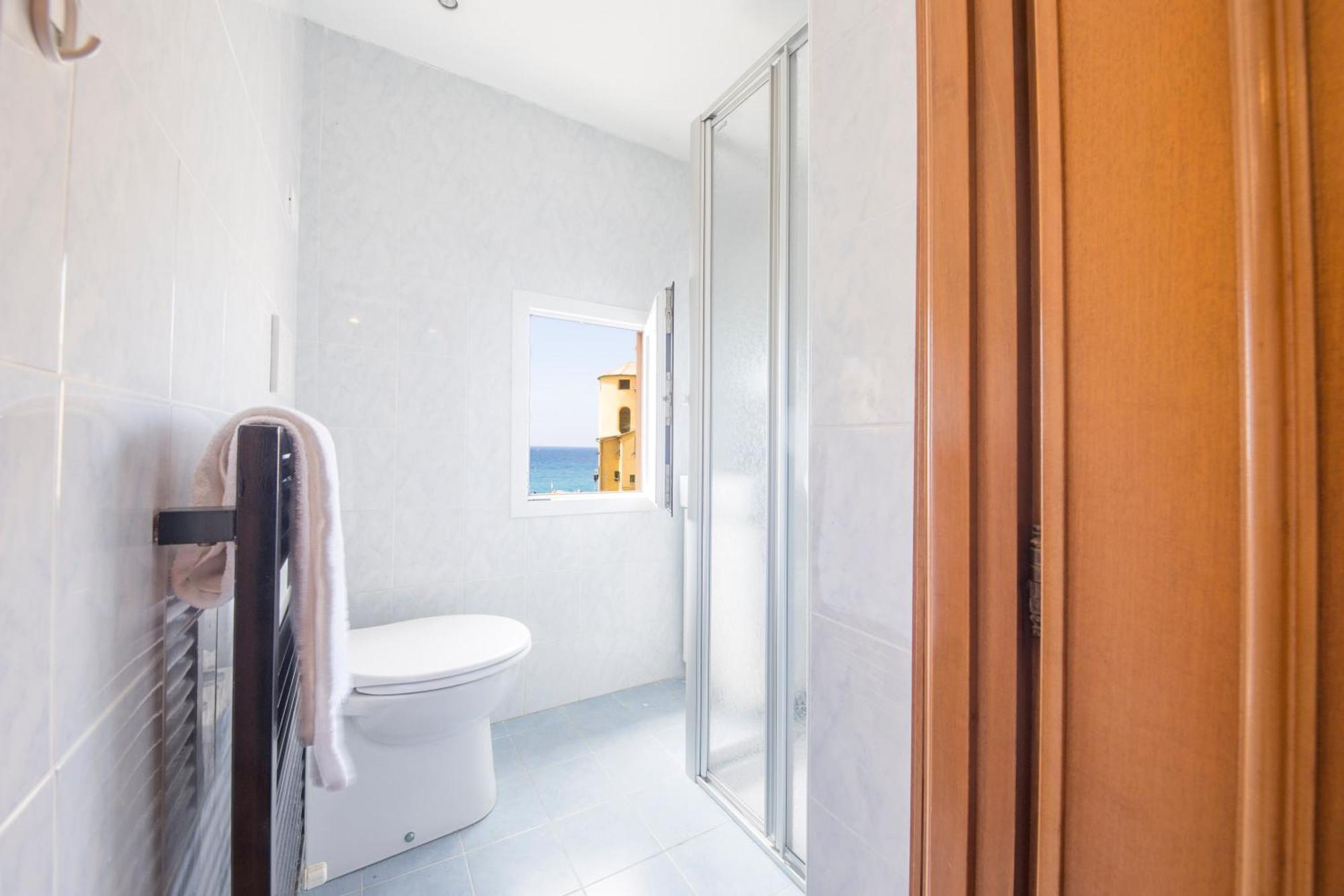 Casaviva Family Beachfront House In Camogli Exterior photo